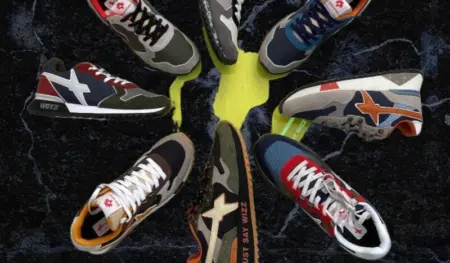 Sneakers Uomo, quali sono state le tendenze 2025? Il 2025 è l’anno in cui assistiamo a un ulteriore salto di qualità nel segmento delle sneakers, con modelli che reinterpretano il concetto di “scarpa da ginnastica” per adattarlo alle esigenze dell’uomo moderno