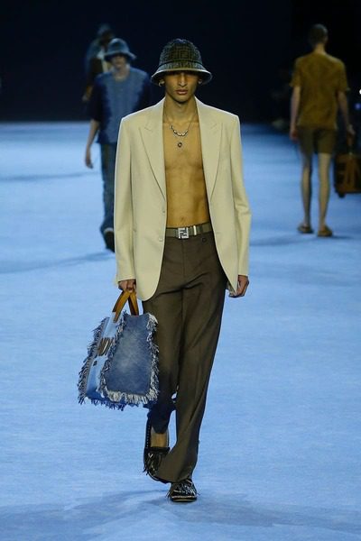 moda uomo primavera estate 2023 fendi