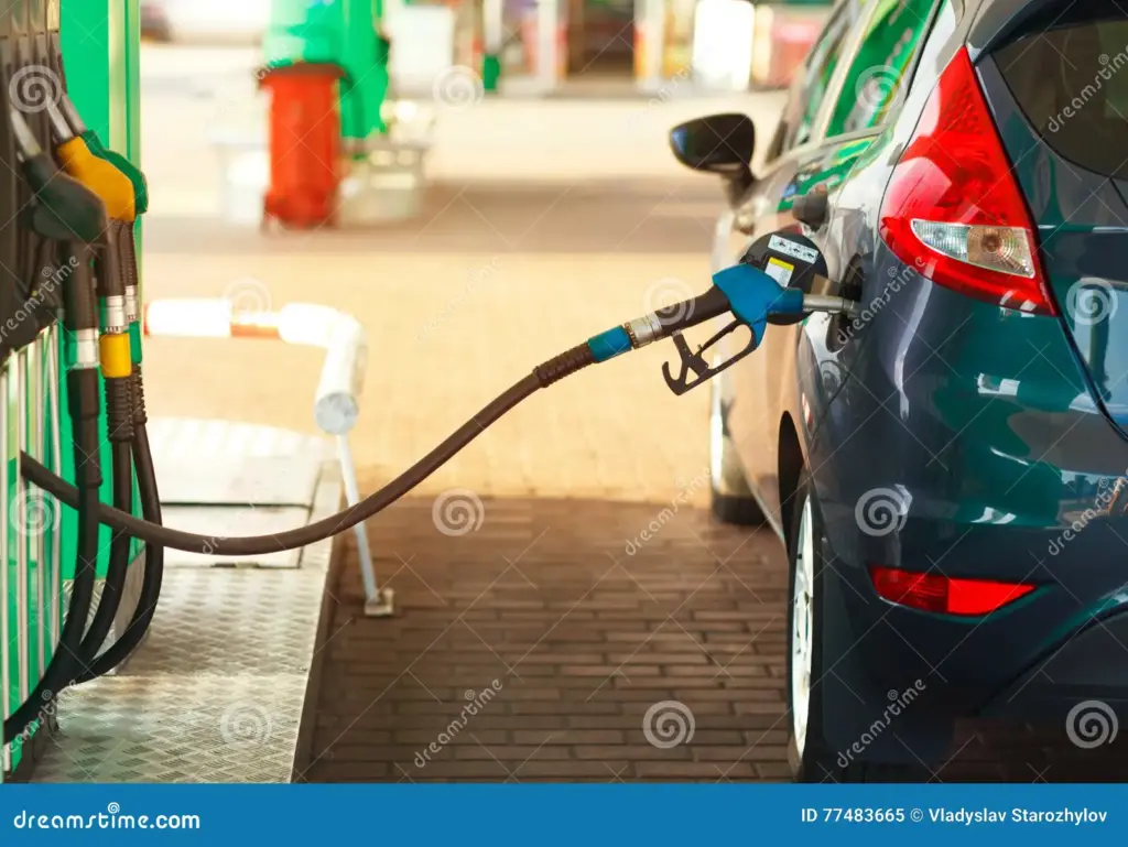 Consumi auto: alcuni semplici consigli per risparmiare carburante