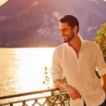 Le Camicie in Lino Uomo: Il Must-Have dell'Estate 2023 per uno Stile Fresco e Raffinato