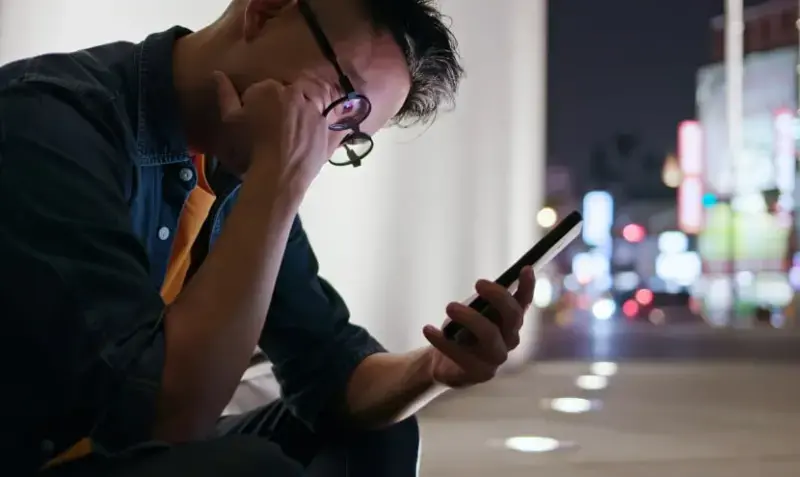 Cosa Pensa Un Uomo quando … lei non lo cerca? Cosa Pensa Un Uomo quando ... lei non lo cerca?