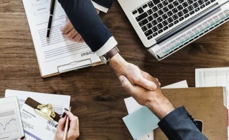 Riconciliazione Aziendale: Risolvere Dispute con Equità