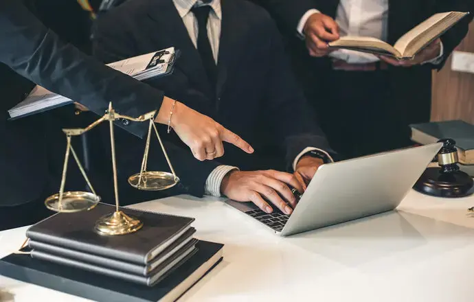 Il Ruolo del Diritto nella Vita dell’Uomo Moderno. Il Ruolo del Diritto nella Vita dell'Uomo Moderno