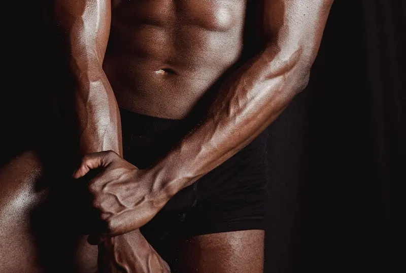 Lingerie di Capodanno: per Lei e per Lui, l’intimo da indossare per accogliere con stile il 2024