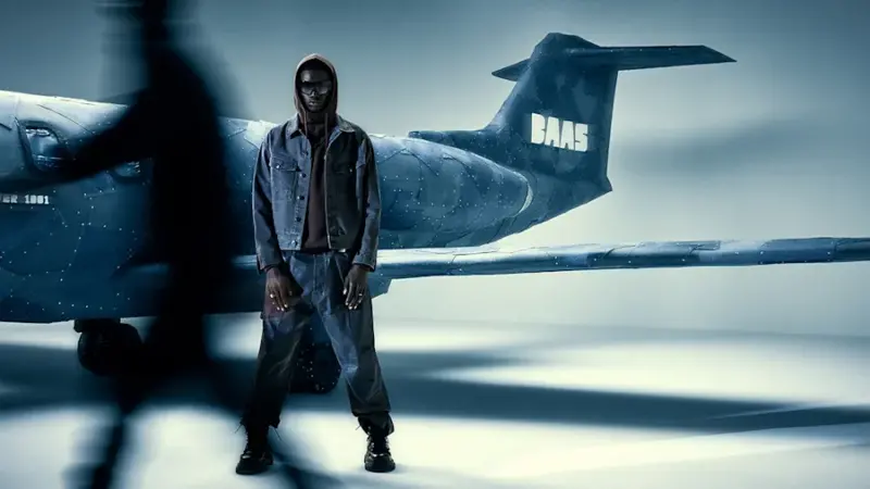 Pitti Uomo: G-Star RAW presenta il suo jet privato in denim.