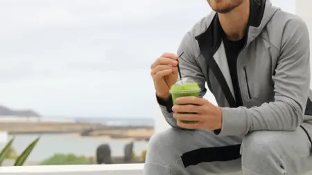 Come eliminare le tossine dopo le feste: i cibi e le bevande detox. Come eliminare le tossine dopo le feste: i cibi e le bevande detox