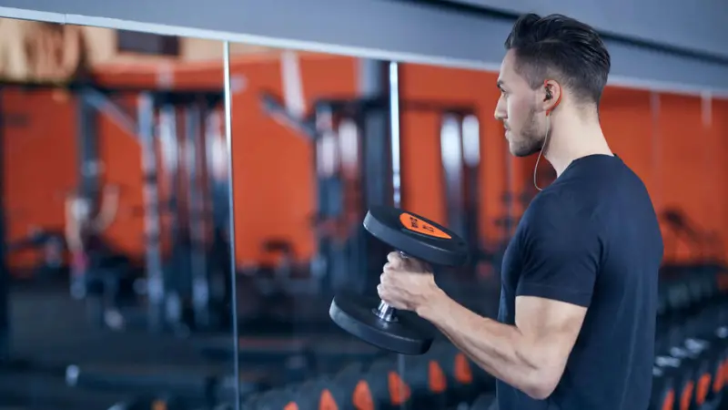 Le canzoni più ascoltate dagli uomini quando si allenano