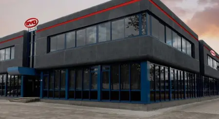 Tesla sotto pressione: Byd conquista la corona delle auto elettriche. Tesla sotto pressione: Byd conquista la corona delle auto elettriche