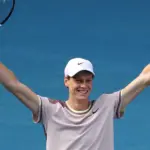 Sinner, il re di Melbourne: vince gli Australian Open 2024 battendo Medvedev al quinto set