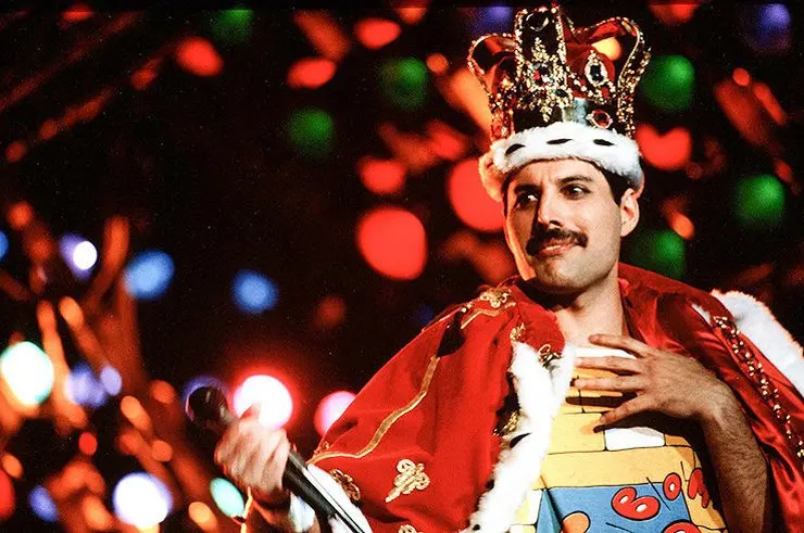Freddie Mercury, l'artista, l'uomo, lo stile