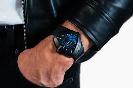 Ecco a voi il Ventura, l’orologio futuristico made by Hamilton ispirato al film Dune: Parte Seconda. Ecco a voi il Ventura, l’orologio futuristico made by Hamilton ispirato al film Dune: Parte Seconda