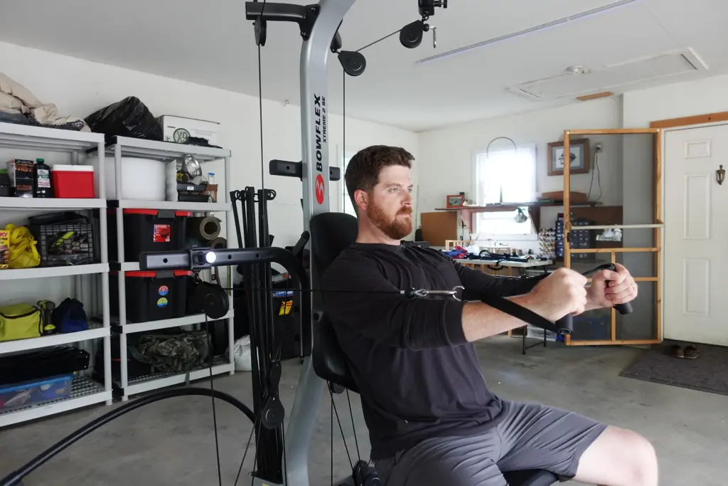 Sport e fitness: i migliori allenamenti e le attrezzature che un uomo deve avere in casa