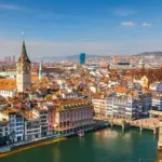 Zurigo in primavera si trasforma rendendosi aperta a tantissime iniziative, che affiancate alla sua veste cosmopolita ed alle numerosissime attività culturali che si tengono ogni anno in questa importante città svizzera