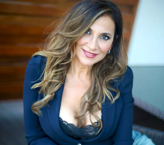 La Rinascita di Luce Caponegro, in arte Selen: sarà una delle Concorrenti della Edizione 2024 de L'ISOLA DEI FAMOSI