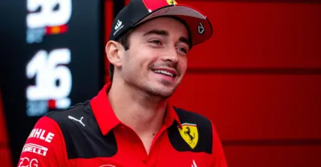 Charles Leclerc e la Ferrari: un amore che guida la passione anche nelle difficoltà. La stagione 2025 di Formula 1 si sta rivelando particolarmente ardua per la Scuderia Ferrari