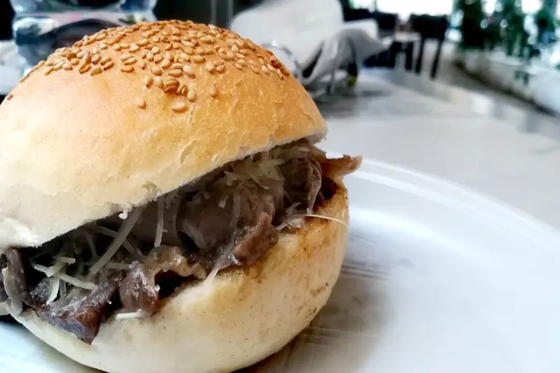 L'Italia e lo Street Food: alla scoperta delle tradizioni del cibo di strada