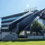 Quando parliamo di lusso e di orologeria svizzera non possiamo non pensare ad Hublot, un marchio all'avanguardia nella creatività e innovazione nel mondo dei segna-tempo.
