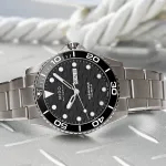 Titanio e Design, perché il Mido Ocean Star 200C è un Orologio da Non Perdere
