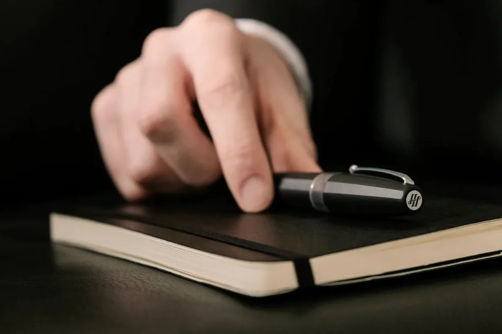 Come scegliere la penna stilografica perfetta per il professionista moderno