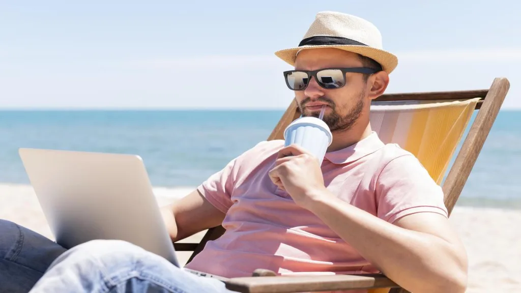 Novità e Sorprese nella Calda Estate di MondoUomo.it! estatedimondouomo.it