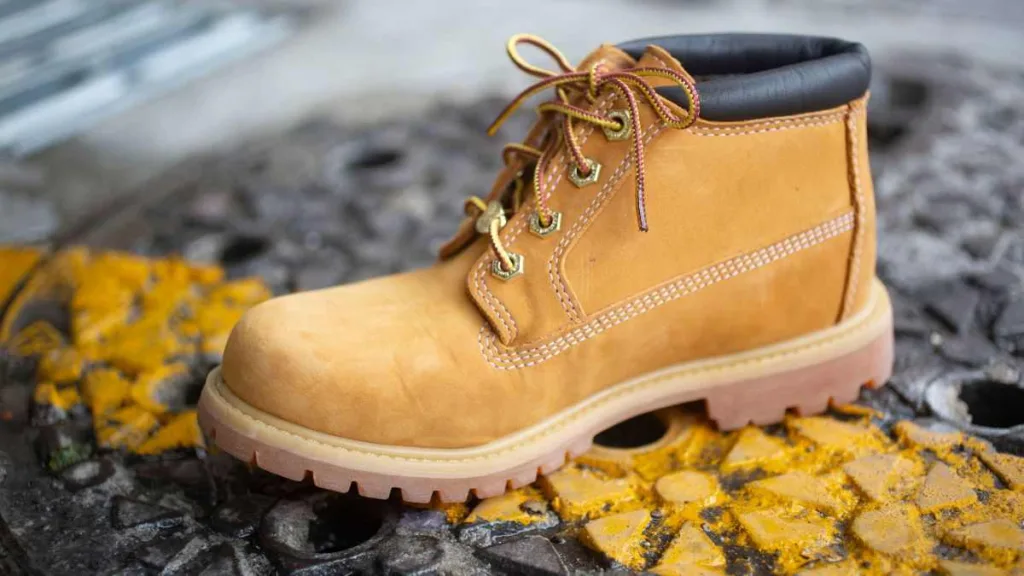 Scarpe Invernali Uomo 2024: Guida Completa Alle Scelte Più Trendy Per Affrontare Il Freddo Con Stile