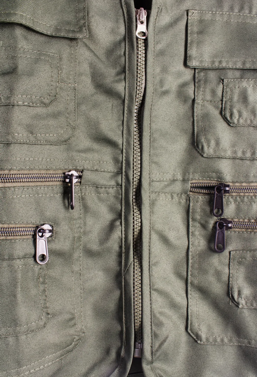 Gilet isolante: l’abbigliamento che protegge con stile. gilet uomo, giacca senza maniche