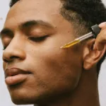 I migliori prodotti con vitamina C per la cura della pelle dell'uomo