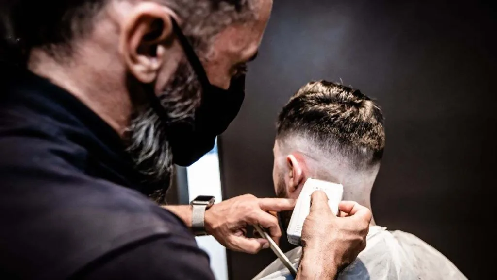 acconciature classiche uomo