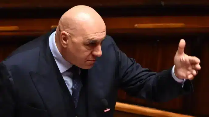 La Truffa del Falso Ministro Crosetto: Come Funziona e Come Difendersi