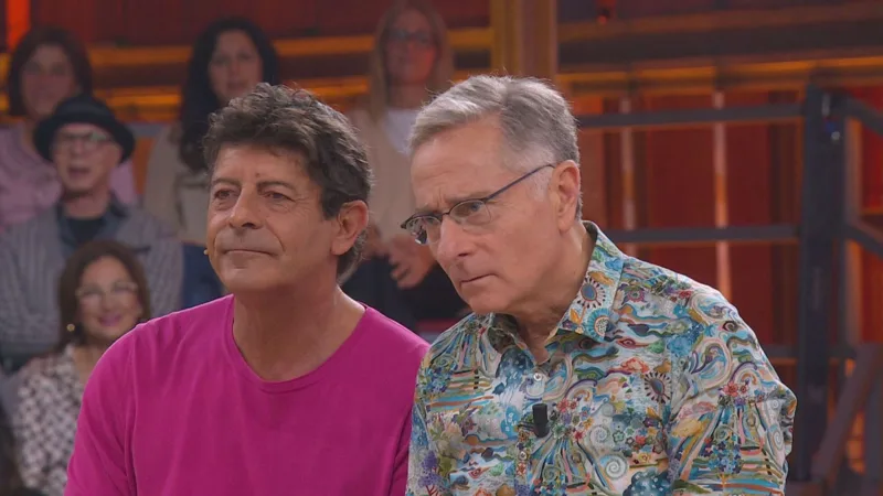 Il celebre game show "Avanti un Altro! Pure di Notte", anche conosciuto come Avanti un Altro By Night, torna in prima serata su Canale 5 con una nuova puntata ricca di risate, momenti esilaranti e il classico mix di cultura e assurdità che ha conquistato il pubblico italiano