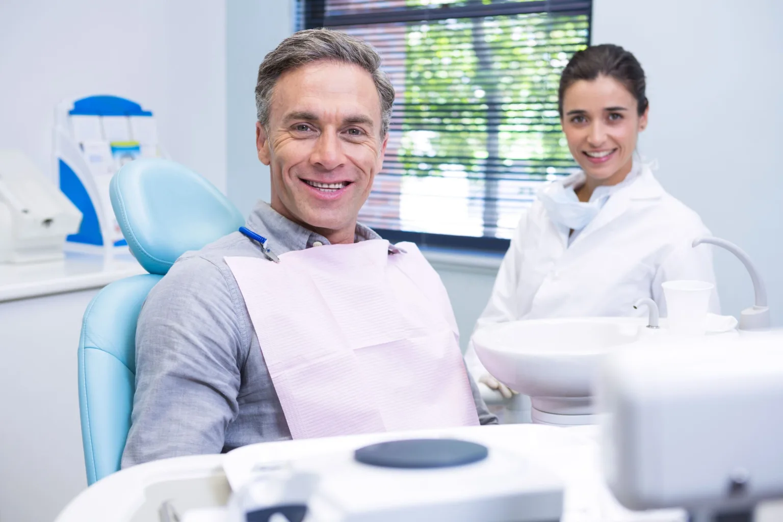 La Nostra Guida alla Salute Dentale in Occasione della Giornata Mondiale dei Dentisti, 6 Marzo.