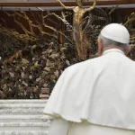 La musica ha sempre avuto un ruolo centrale nella liturgia della Chiesa Cattolica, ed è stata un veicolo fondamentale per trasmettere i messaggi spirituali di Papa Francesco scomparso all'età di 88 anni oggi, 21 aprile 2025
