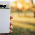 Google Alphabet, la società che controlla Google, ha scelto di cambiare luogo di produzione dei Google Pixel. Inizialmente sembrava che fosse una scelta azzardata, in quanto si parla di tutto il comparto tecnologico. Smartphone, accessori, custodie, caricabatterie e sensori di impronte digitali. In altre parole ogni cosa che ha a che fare con i suoi cellulari.