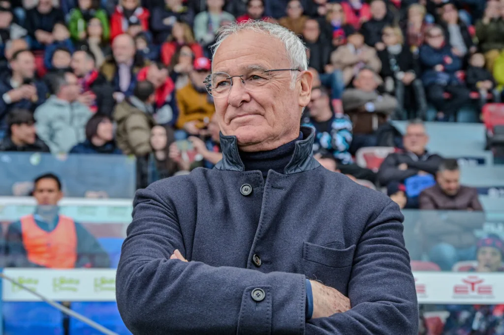 Italia, Ranieri CT: accordo con la Roma e nuova era in azzurro? Claudio Ranieri: L’Ultima Standing Ovation di un Uomo del Calcio