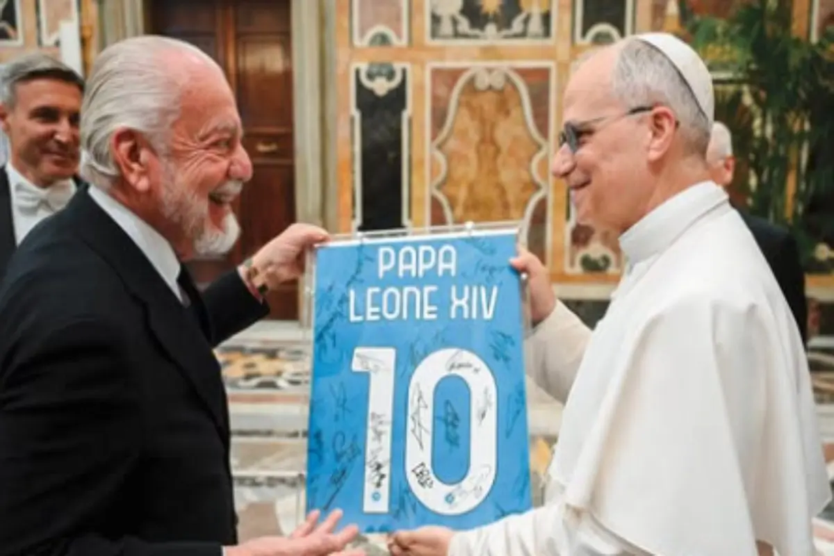 Napoli Campione d'Italia, Papa Leone XIV ha ricevuto la squadra in udienza.