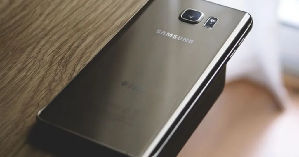 Samsung ha in programma di lanciare un nuovo tri-fold, e i dettagli in merito sembra che siano molto più che interessanti