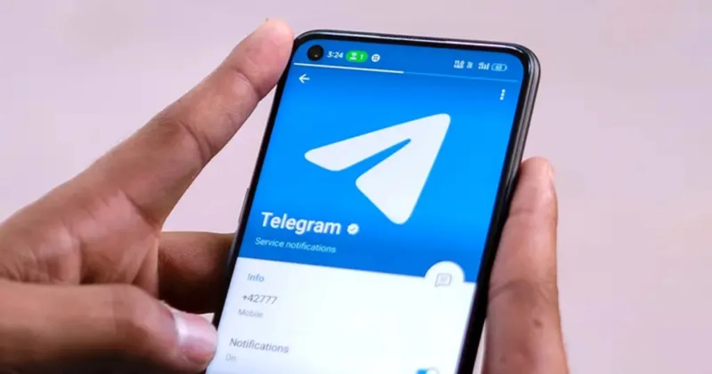 Di recente, come è stato accennato, Telegram ha rimosso due dei mercati neri di dati più grandi per la sua piattaforma. Rispettivamente Huione Guarantee e Xinbi Guarantee, generavano almeno 35 miliardi di dollari di transazioni illecite, violando la privacy degli utenti e trasmettendo un quantitativo di dati quasi illimitato. Un vero e proprio danno nei confronti di milioni di persone.