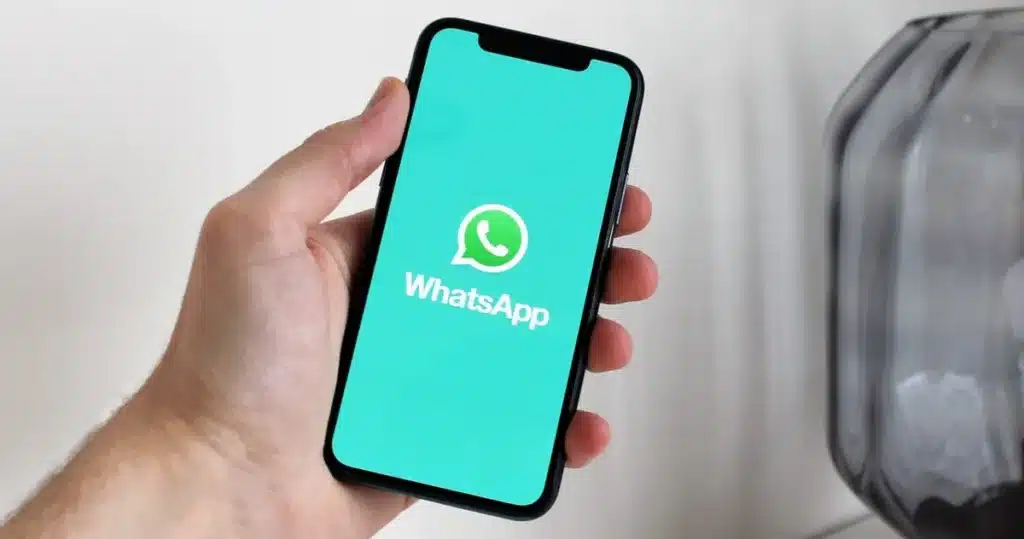 WhatsApp, Disponibile Il Nuovo Aggiornamento Per Tutti: Ora Sarà Più Facile Fare Il Logout