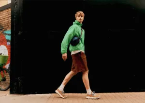 Al Pitti Uomo 108 iniziano i festeggiamenti per il decimo anniversario di Flower Mountain, il brand di sneaker che dal 2015 ha ridefinito il concetto di calzatura urbana attraverso una filosofia che unisce natura, heritage e innovazione.