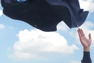 Tombolini SS26: L'Eleganza delle Marche Veste l'Estate del Futuro