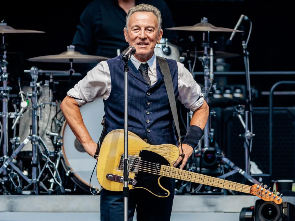 Bruce Springsteen compie 76 anni: una leggenda vivente della musica rock. Bruce Springsteen compie 75 anni