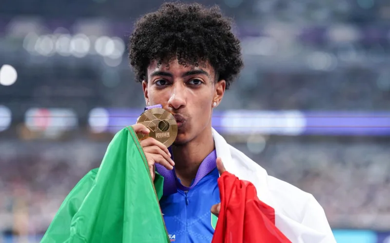Chi è Mattia Furlani medaglia d'oro nel salto in lungo ai mondiali di Tokyo