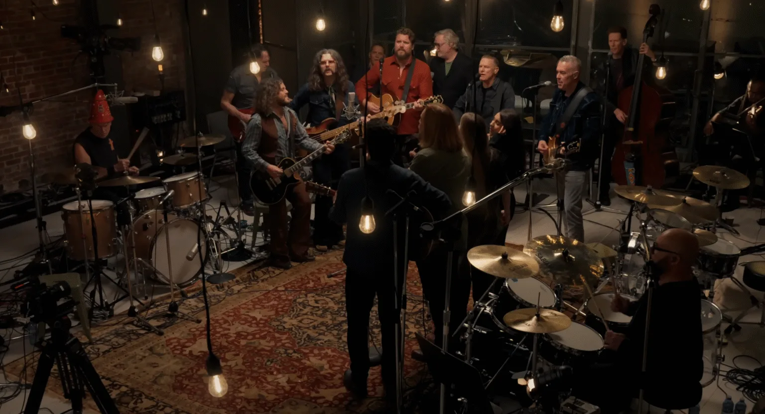 California Christmas: Bryan Adams sorprende con il singolo natalizio dal sapore di West Coast (video). California Christmas Bryan Adams