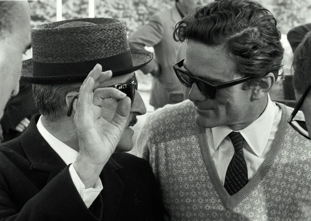 In questo anniversario speciale, MondoUomo.it rende omaggio a Pierpaolo Pasolini, eroe della libertà espressiva e icona immortale di una cultura fatta di passione, dolore e impegno