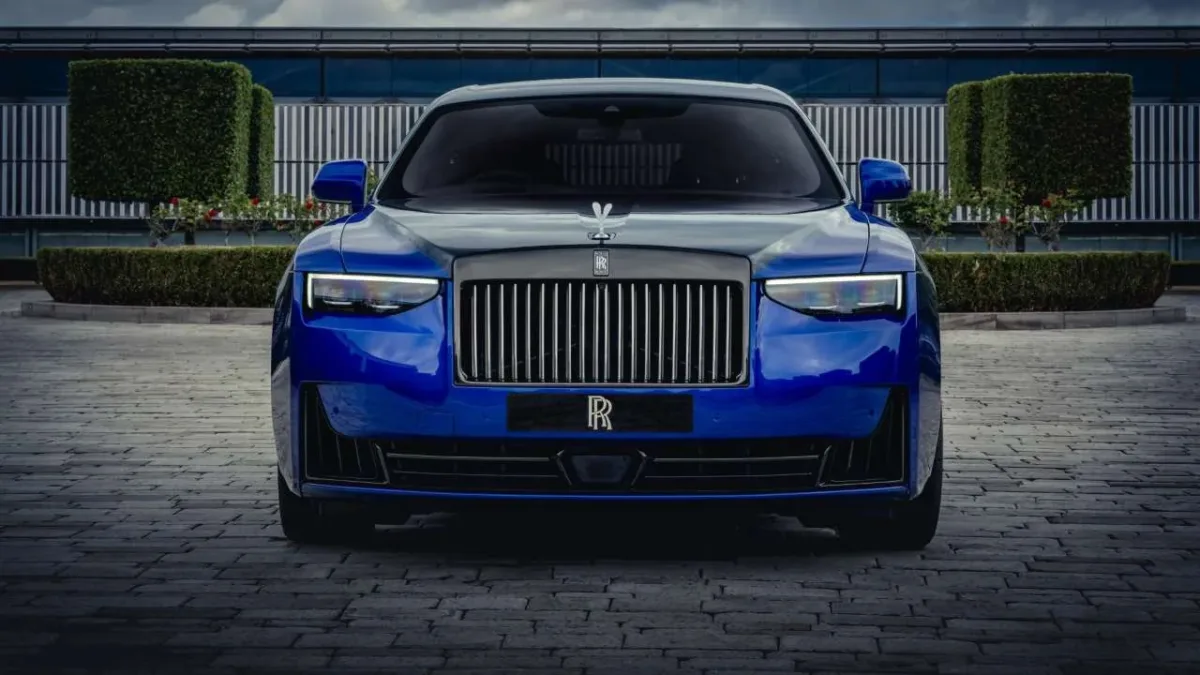 Rolls Royce Ghost Black Badge: l’auto di lusso ispirata ai videogiochi | La novità pazzesca Rolls Royce Ghost Black Badge: l’auto di lusso ispirata ai videogiochi | La novità pazzesca