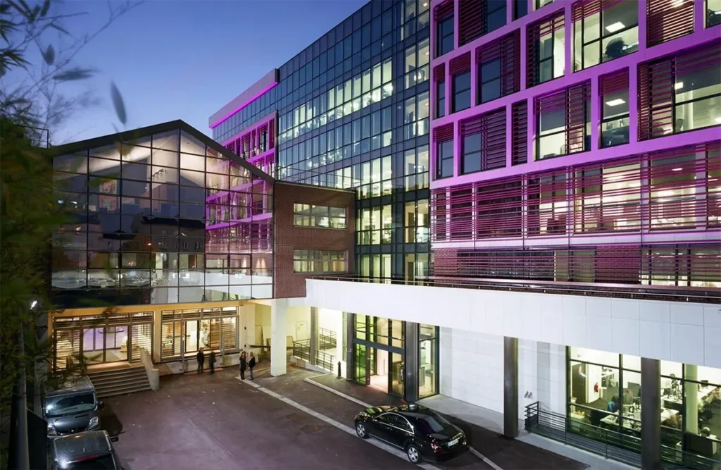 Il menswear italiano conquista Veepee con un +18%, segnale di un boom per lo stile maschile made in Italy.