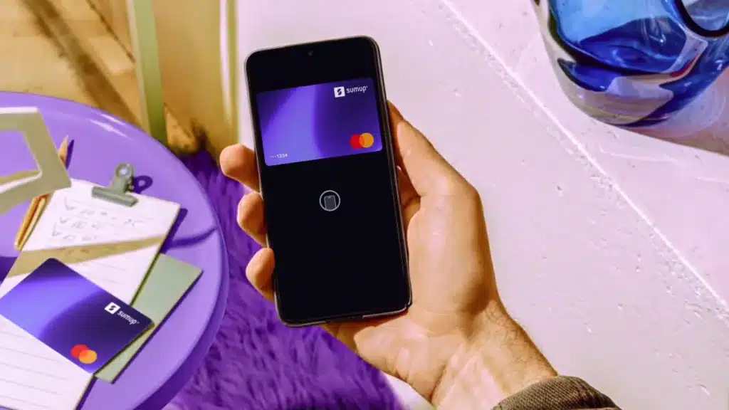 Ristoranti, viaggi, shopping: sei italiani su dieci cedono almeno una volta al mese alla spesa "di piacere". Anche mentre il portafoglio piange. I dati dell'Osservatorio SumUp raccontano un Paese in bilico tra risparmio e gratificazione.