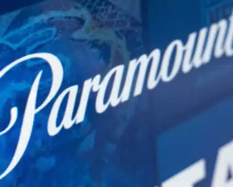 Netflix rinuncia all’acquisizione di Warner Bros. Discovery, lasciando la strada libera a Paramount Skydance