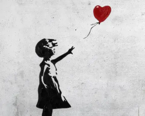 Banksy, lo street artist britannico più enigmatico e influente, ha finalmente un volto e un nome: Robin Gunningham, ora David Jones.