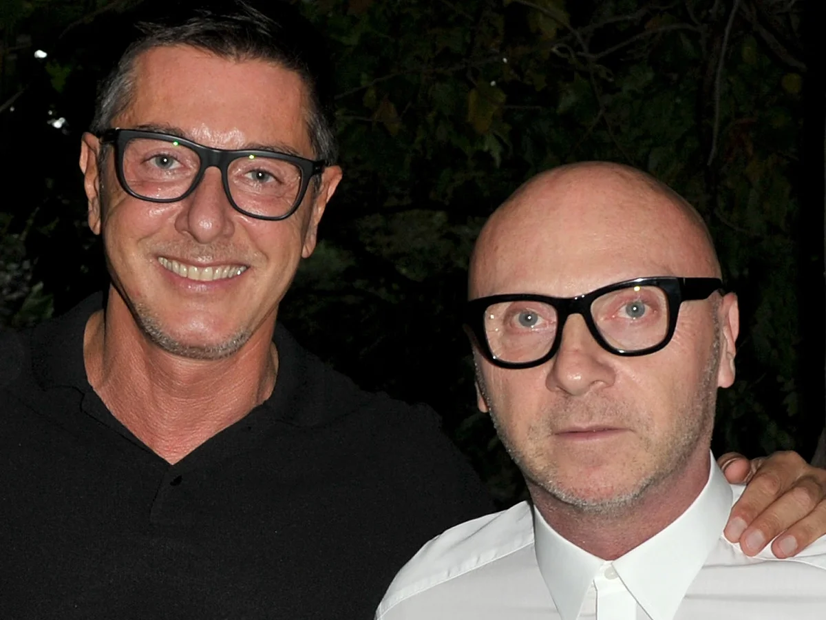 Stefano Gabbana ha rassegnato le dimissioni dalla carica di presidente di Dolce & Gabbana a dicembre 2025, secondo indiscrezioni riportate da diversi media italiani.